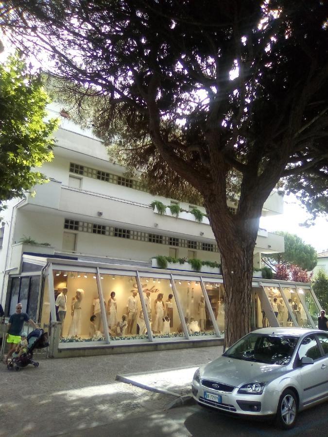 Carducci * Cesenatico